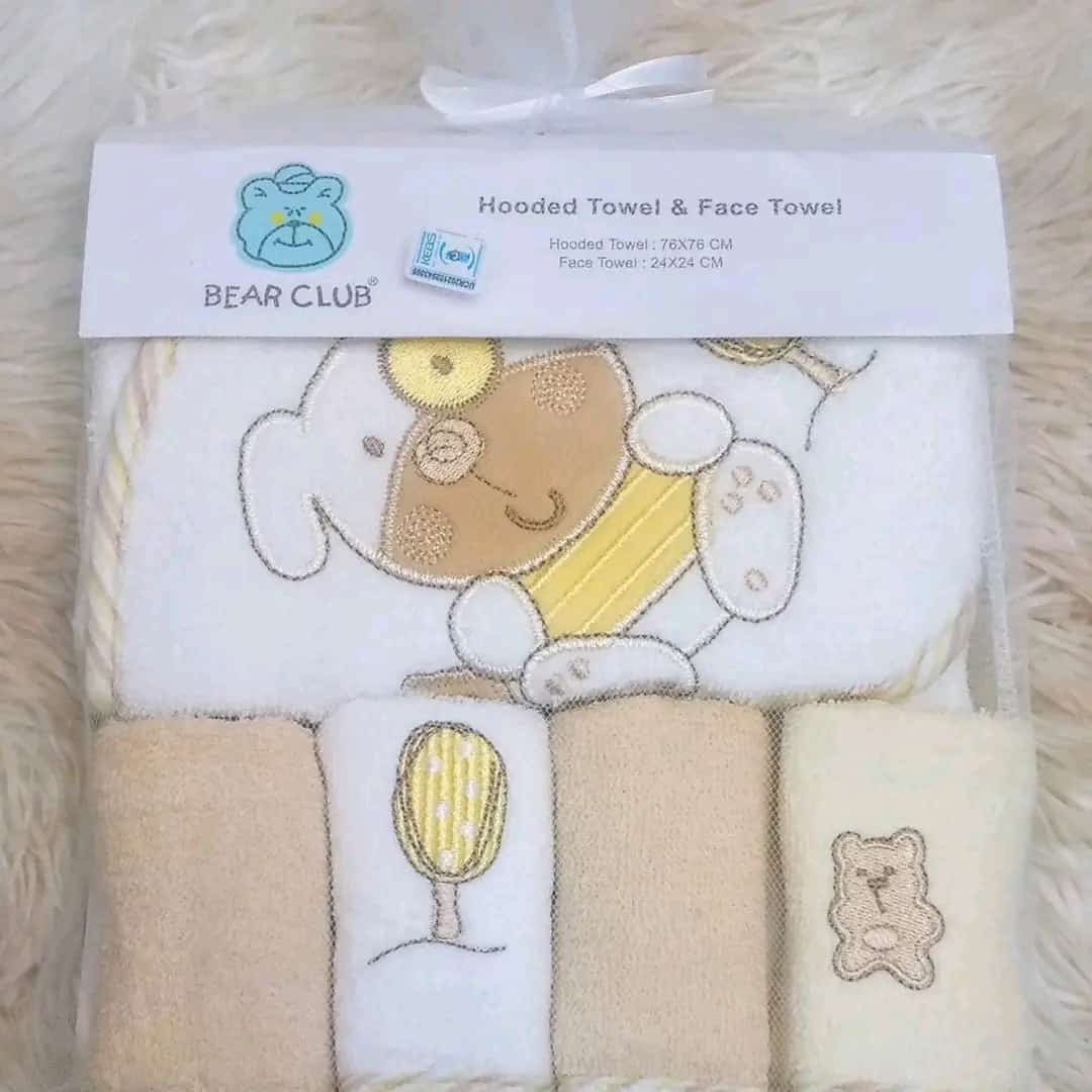 Hooded towels with face towels