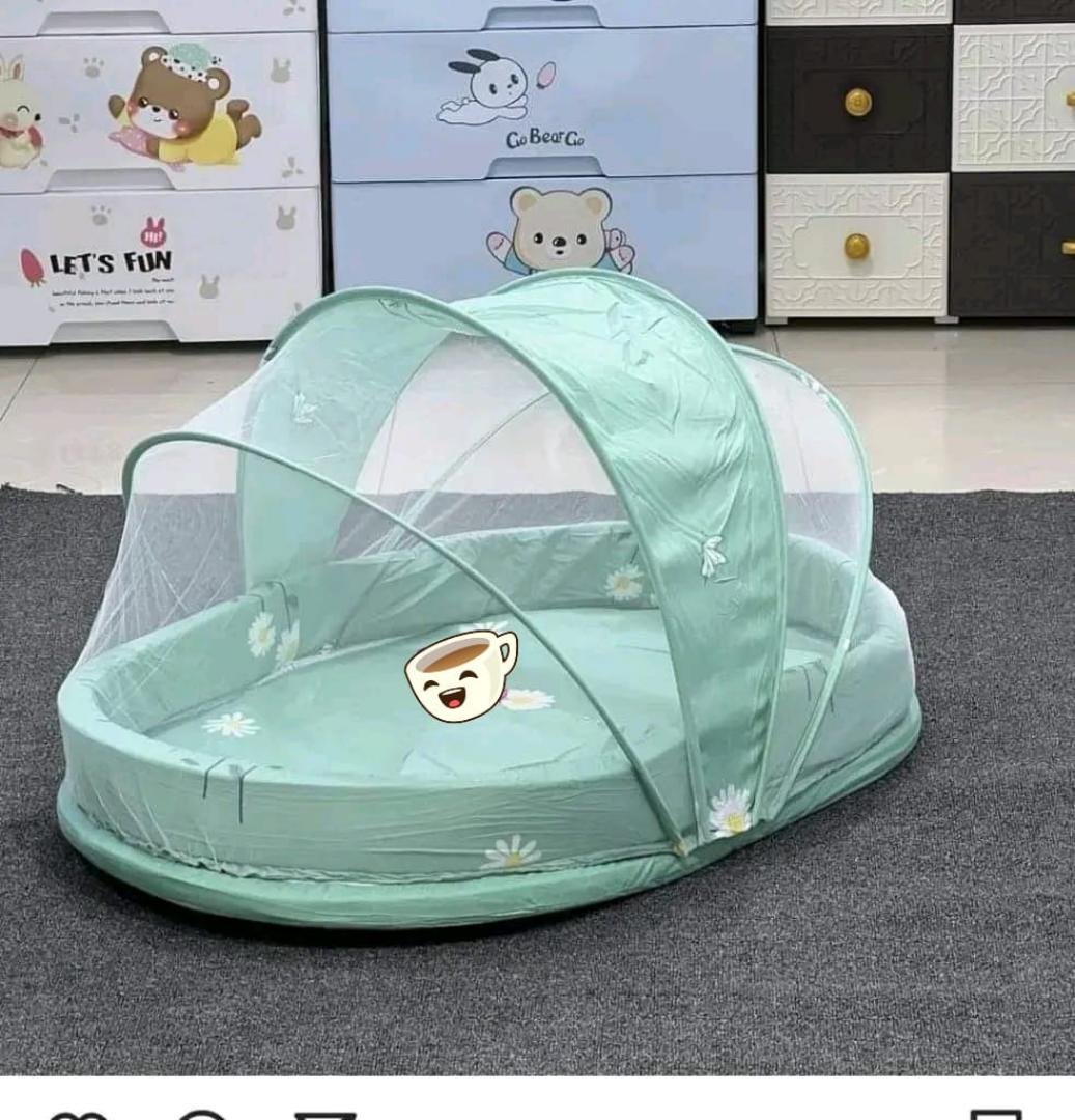 Fashion Portable & Padded Baby Bassinet / Sleeping Nest