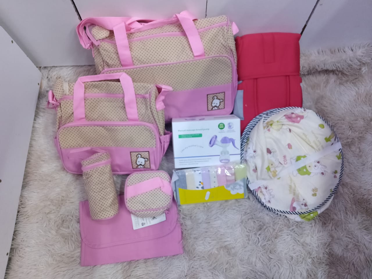 Newborn package;5 in 1 diaper bag,baby carrier,babynest,washcloth,manual breastpump,baby warmer,flannels
