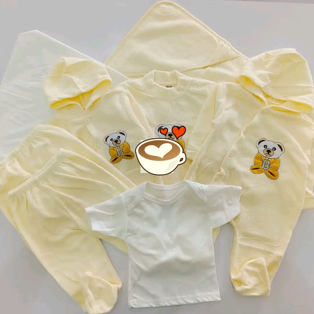Fashion 8 pc Newborn receiving set unisex .Unisex durable and of very high-quality Machine washable and re-usable .Stylish and very warm for your new born. They are perfect for new born babies