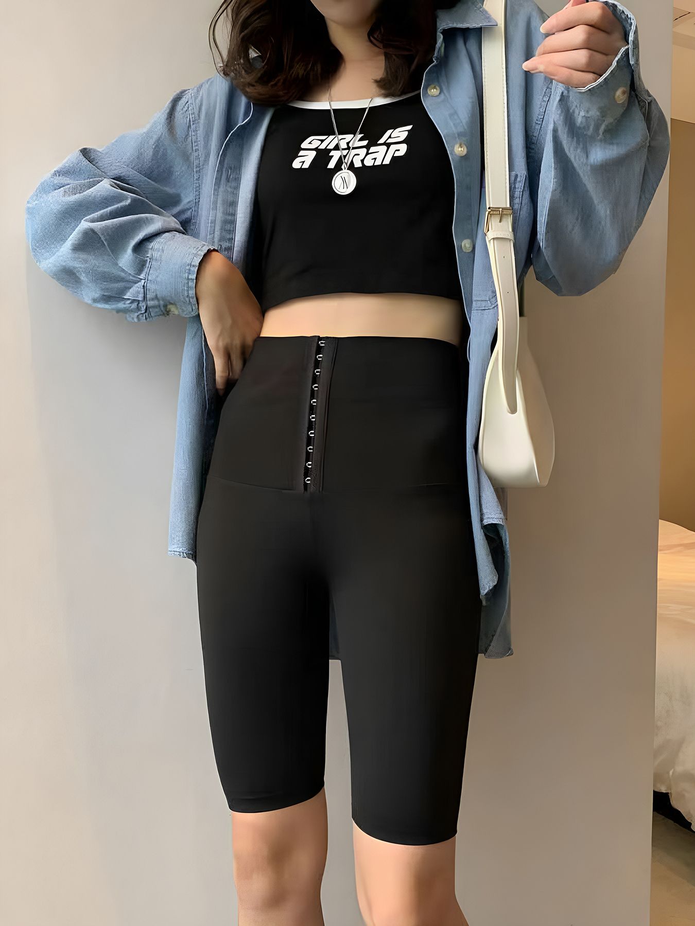 Women's sports nude yoga pants hip lift gym pants high waist cropped pants cycling pants yoga breasted shorts Black S