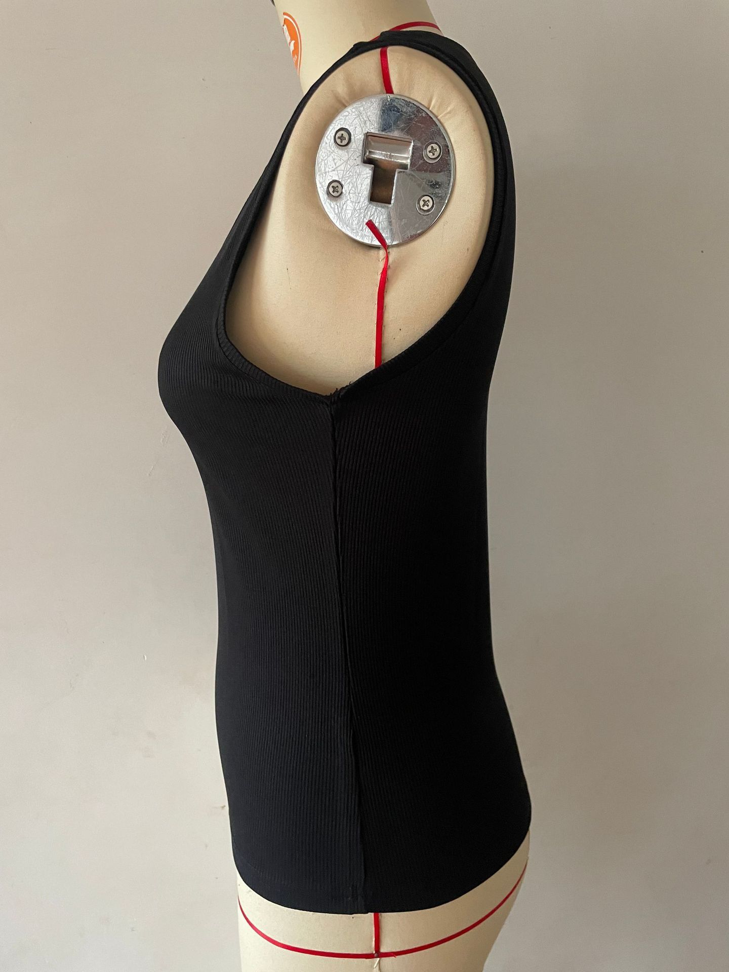 2025 Amazon Europe and America's new cross-border square neck small tank top for women, wearing a suit for the inside and summer, and a base top for the outside black S