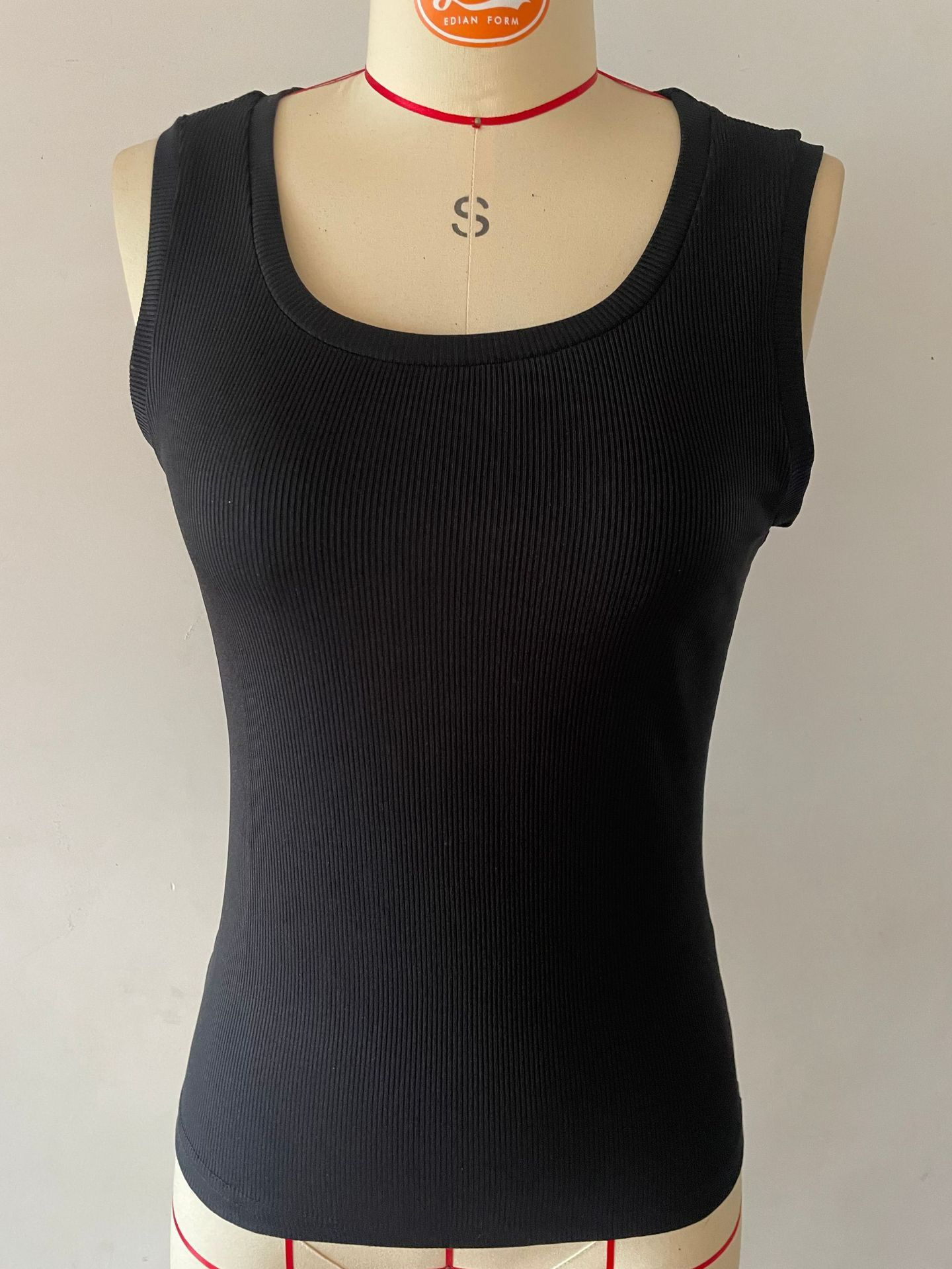 2025 Amazon Europe and America's new cross-border square neck small tank top for women, wearing a suit for the inside and summer, and a base top for the outside black S