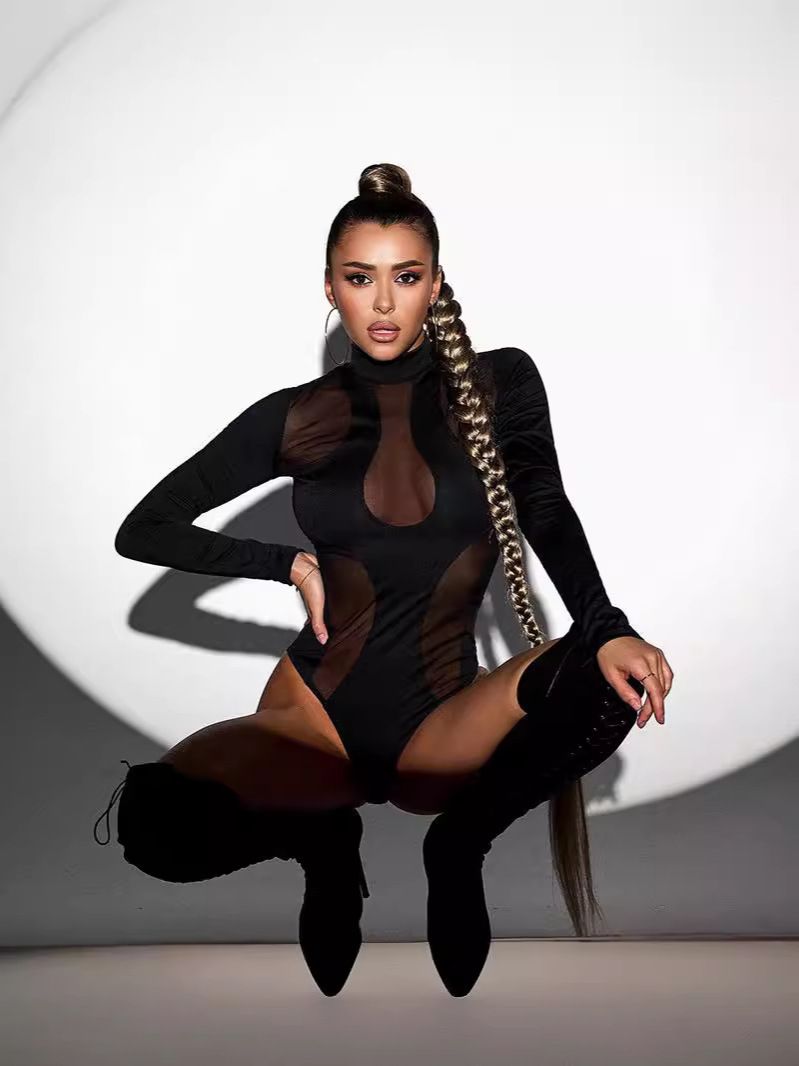 Cross border Italian classic women's fashionable and comfortable jumpsuit sexy 2024 new foreign trade hollowed out summer women's clothing black S