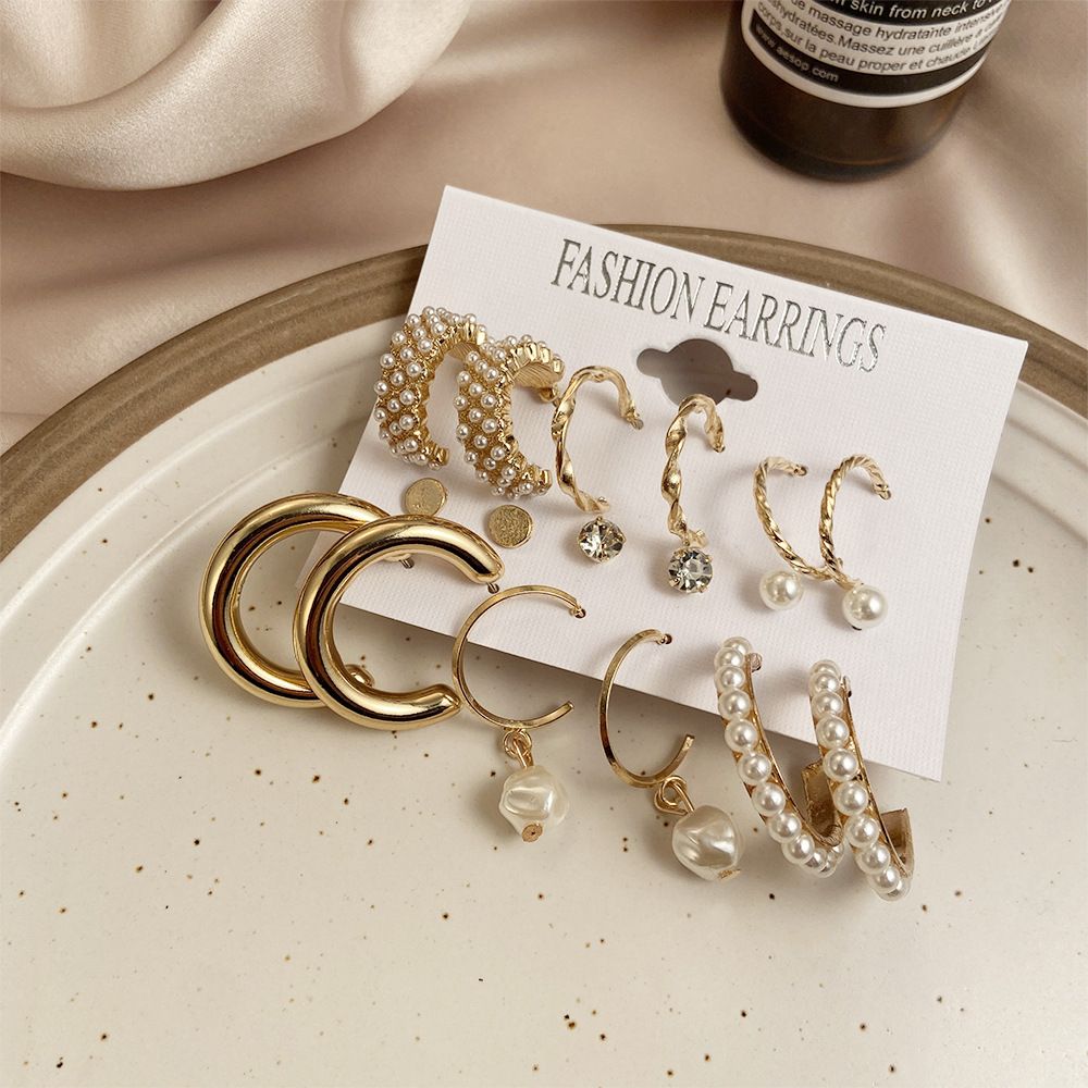 9Pcs/Set Women Earrings Rhinestone Pearl Exaggerated Gold Creative Personality Relief Earrings Women's Fashion Accessories Jewellery Gold as picture