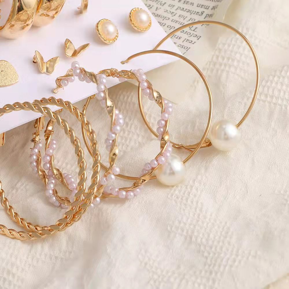 9 PIECES! Earrings Women's Fashion Accessories Jewellery 9pcs/Set Women Earrings Rhinestone & Pearl Ear Piercing Nine Different Styles Stunning Earrings Set For Girls gold one size