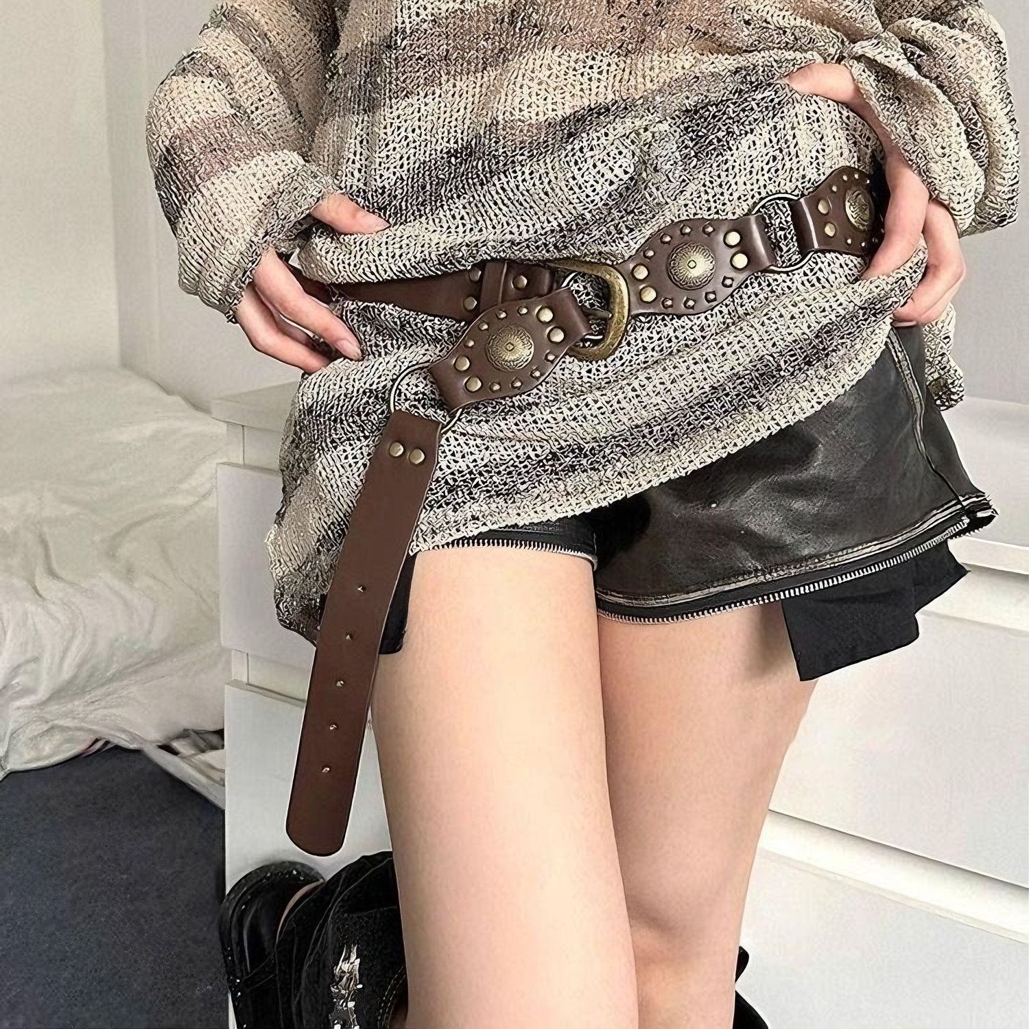 Retro belt patchwork brown jeans rivet belt spicy girl American hollow ins style belt women's versatile Coffee colored belt AS PICTURE