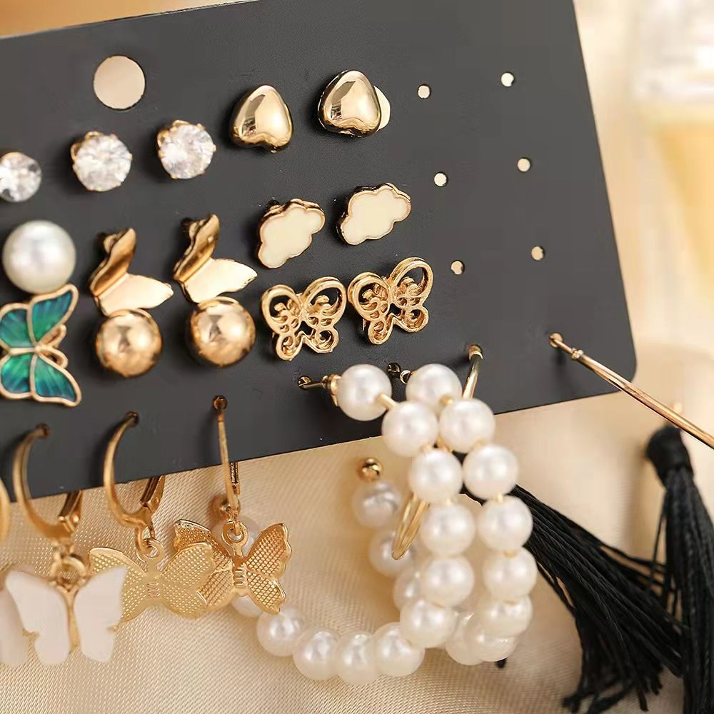 34 Pieces WOW! Fashion Stunning Earrings For Beautiful Girls Women's Fashion Accessories Jewellery Earrings Creative 17 Pairs Combination Note Pearl Breathtaking Earrings Sets Gold as picture