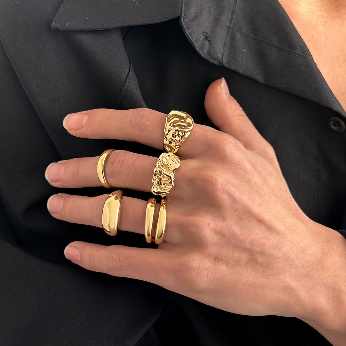 European and American hip-hop liquid metal ring, men's trendy fashion personality, high-end pleated ring, cross-border men's hot selling jewelry golden as picture