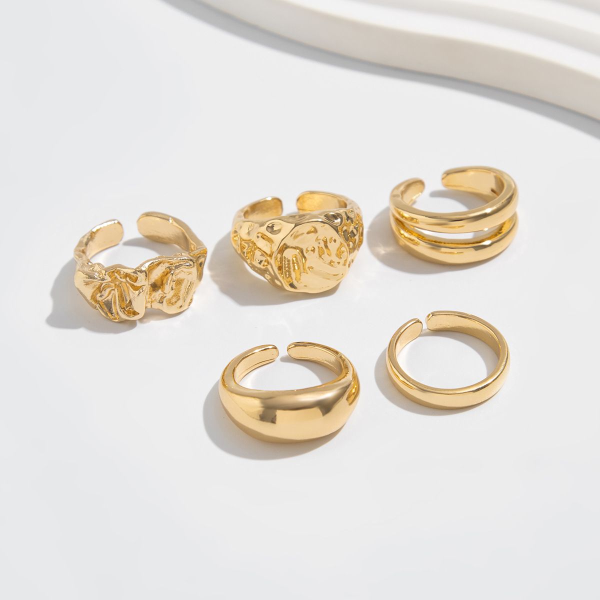 European and American hip-hop liquid metal ring, men's trendy fashion personality, high-end pleated ring, cross-border men's hot selling jewelry golden as picture