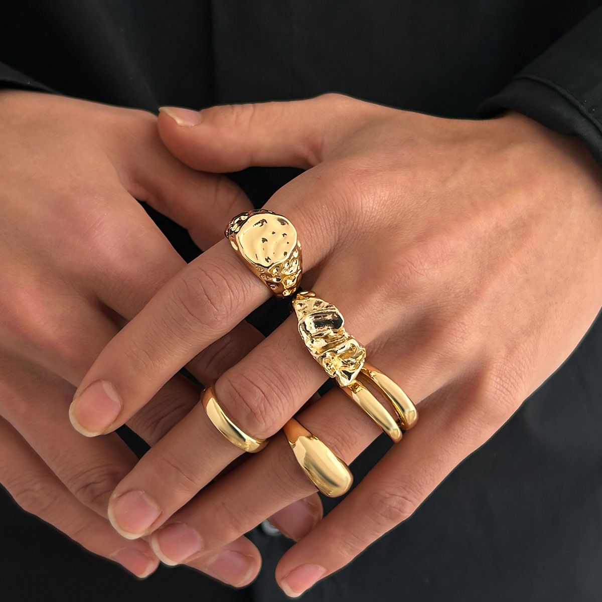 European and American hip-hop liquid metal ring, men's trendy fashion personality, high-end pleated ring, cross-border men's hot selling jewelry golden as picture