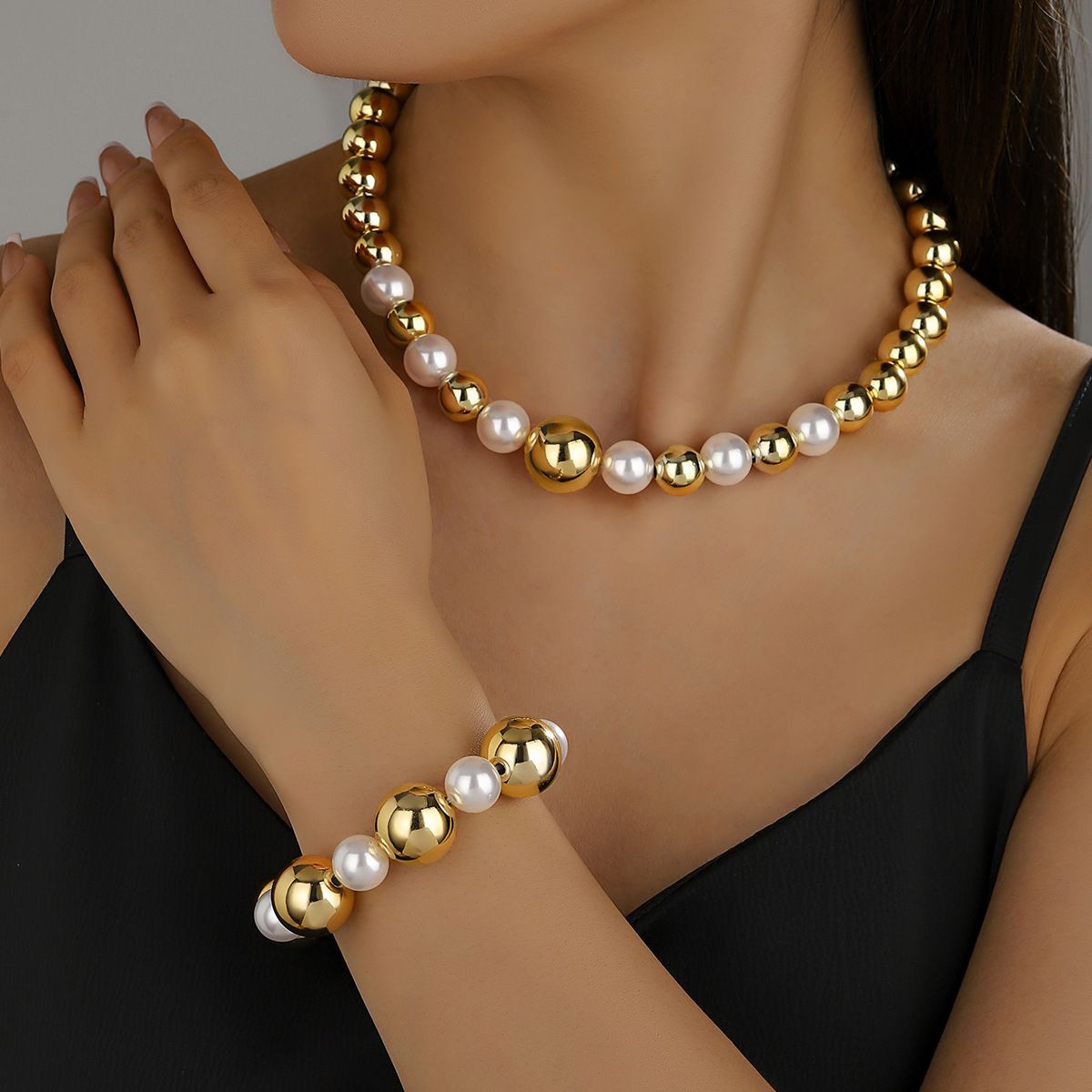 European and American round imitation pearl collar necklace exaggerated large bead punk fashion short collarbone chain choker bracelet as picture