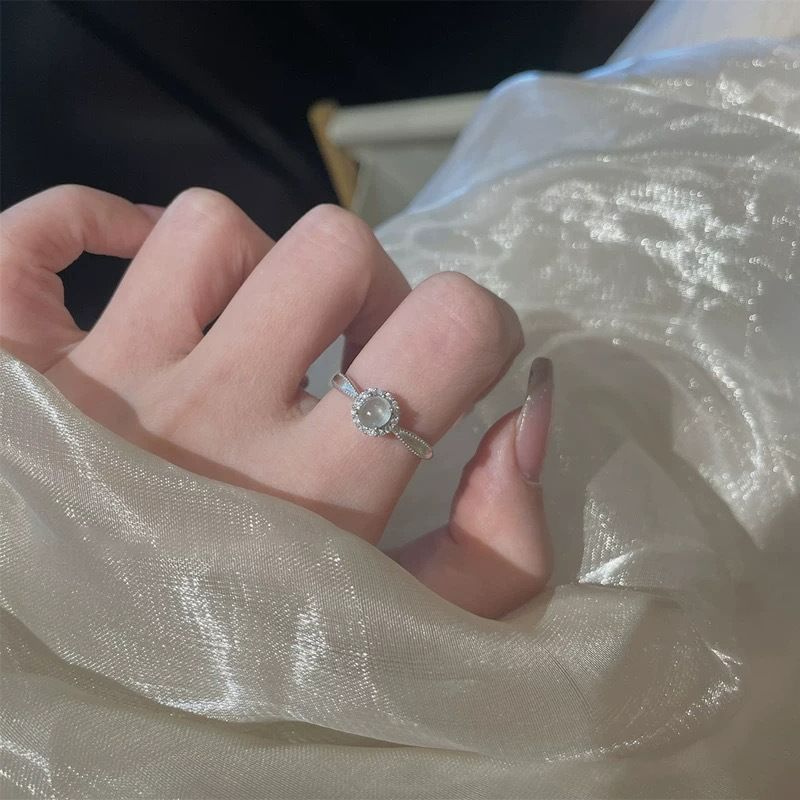 New Chinese style imitation chalcedony circular inlaid zircon ring for women, exquisite white moonlight imitation jade index finger ring in ancient Chinese style Style_1 Adjustable opening