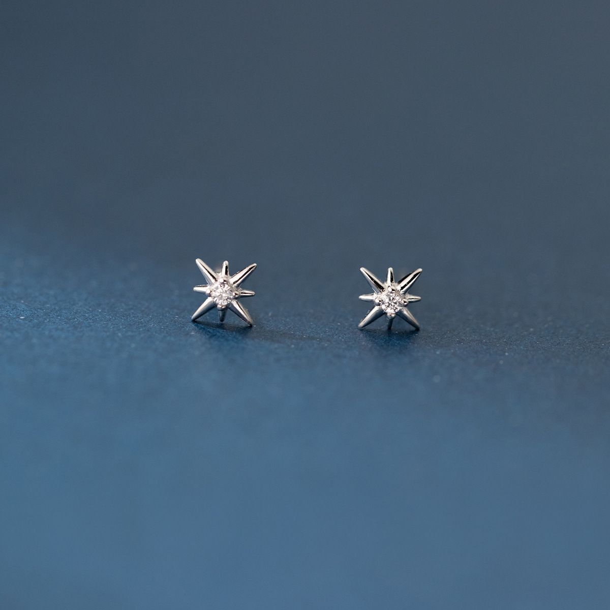 silver zircon octagonal star earrings for women, light luxury, high-end, versatile temperament, niche personality, geometric symmetry earrings golden pure silver