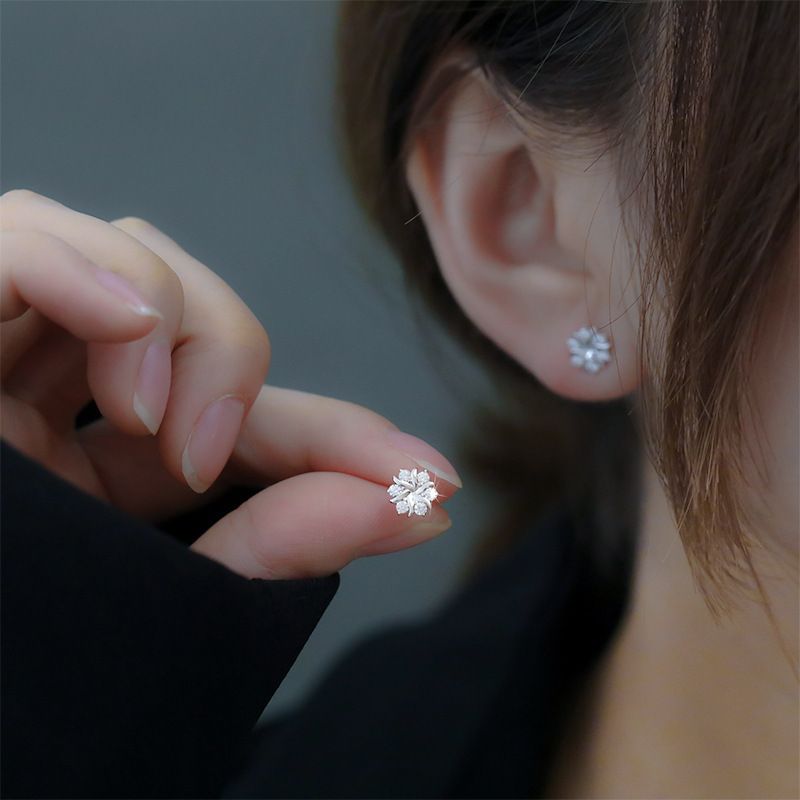 Snowflake zircon earrings women's s 999 pure silver light luxury versatile ear hole care foot silver earrings niche design first accessory platinum blonde pure silver