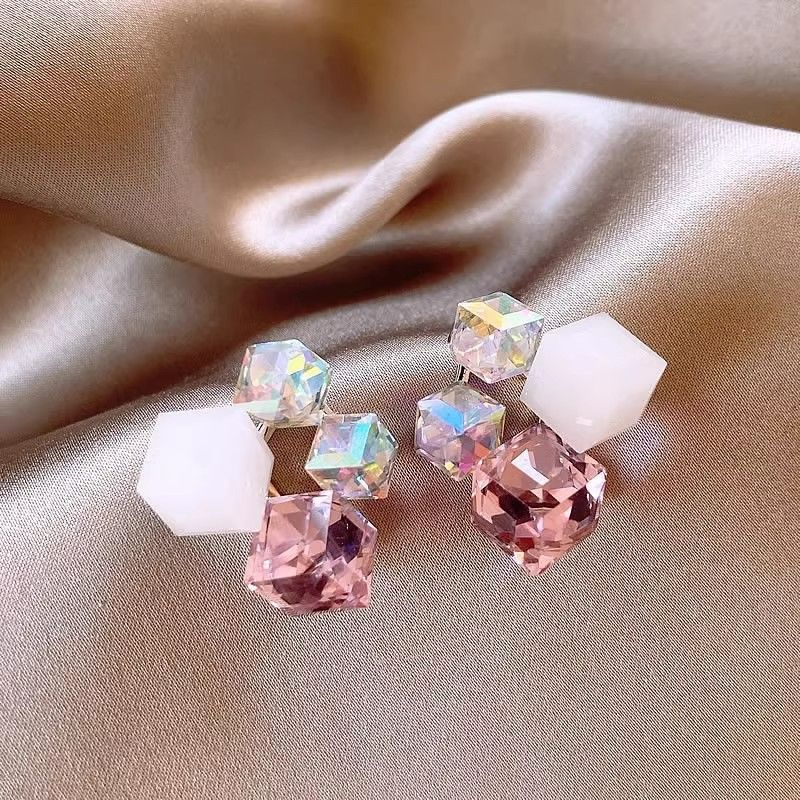 Geometric block three-dimensional dreamy zircon earrings, high-end gradient color candy versatile earrings blue AS PICTURE