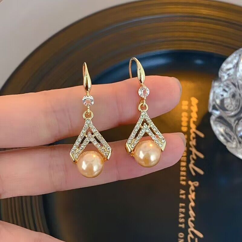 2*PC Korean champagne pearl minimalist niche design 2025 new trendy high-end ear hook earrings image AS PICTURE
