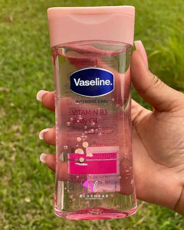 Vaseline VITAMIN B3 Intensive Care Body Oil 200ml Glowing Skin 3 As Picture Count Body Gel Oil Body Oil Made with 100% Pure Cocoa Butter + Replenishing Oils