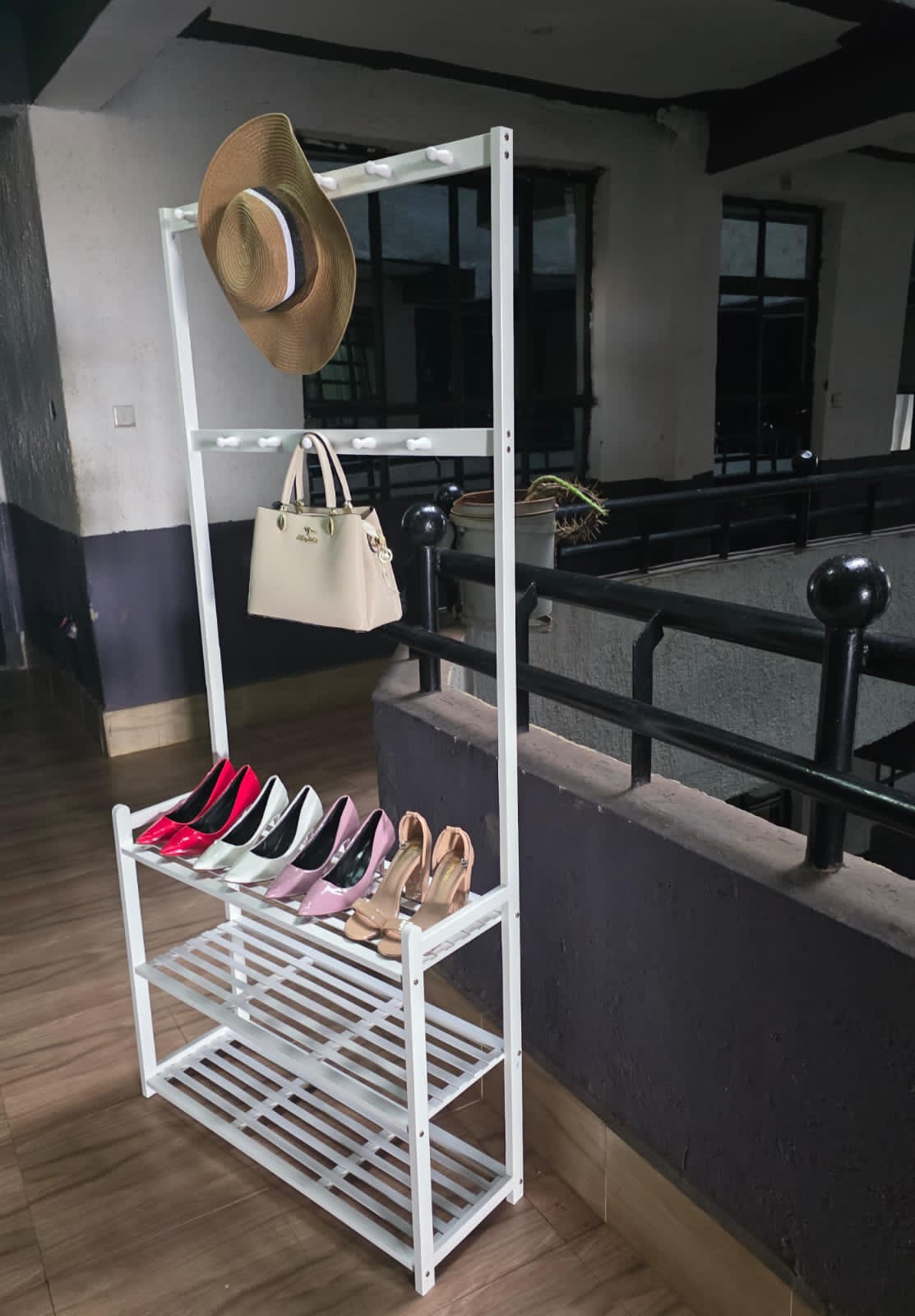 Perfect combo multifunctional bamboo rack.
Perfect combo multifunctional bamboo rack
-Modern & minimalist
– New home shoe rack coat, hat rack & handbags
– Entry shoe cabinet
-Hook design
– material:Ba