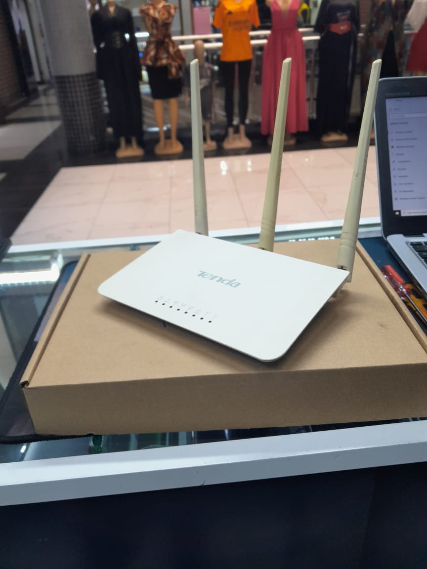 Tenda Refurbished F3 Wireless N300 Easy Setup Router