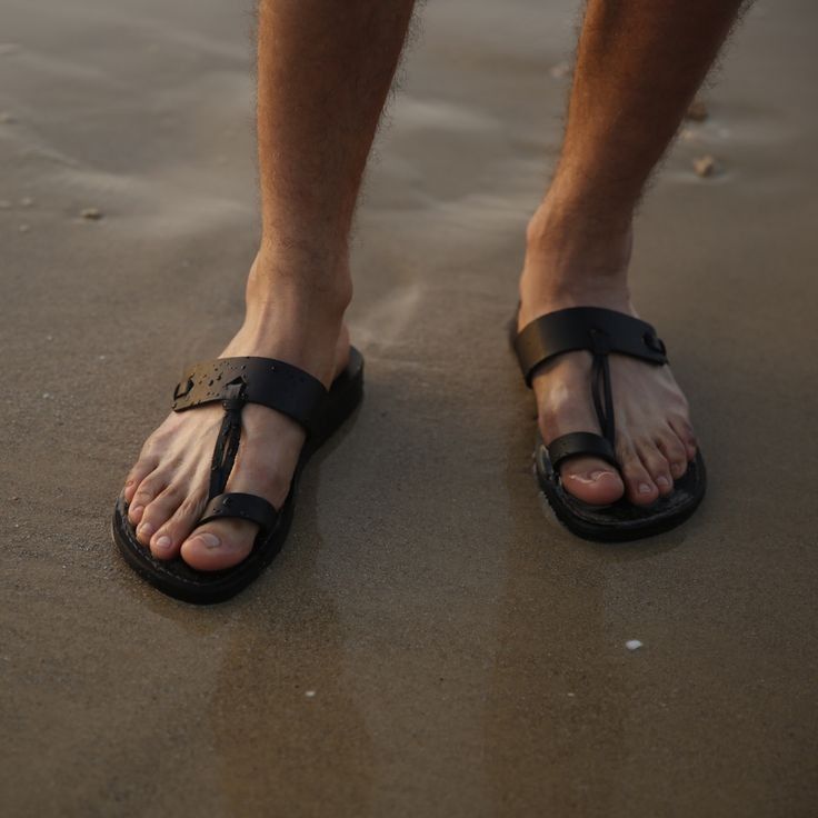 Mens sandals flipflops genuine leather for beach driving or taking walks, worn with shorts or trousers comfortable Jerusalem sandals