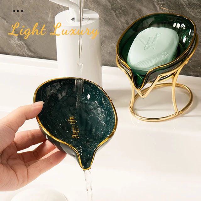 Bathroom Soap Dish Light Luxury Soap Holder Toilet Soap Tray Kitchen Box Container Style Savon Rack Household Accessories