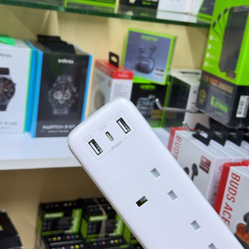 Oraimo PowerHub 2 OWS-U351 3,250W more ports expanded power extension now available