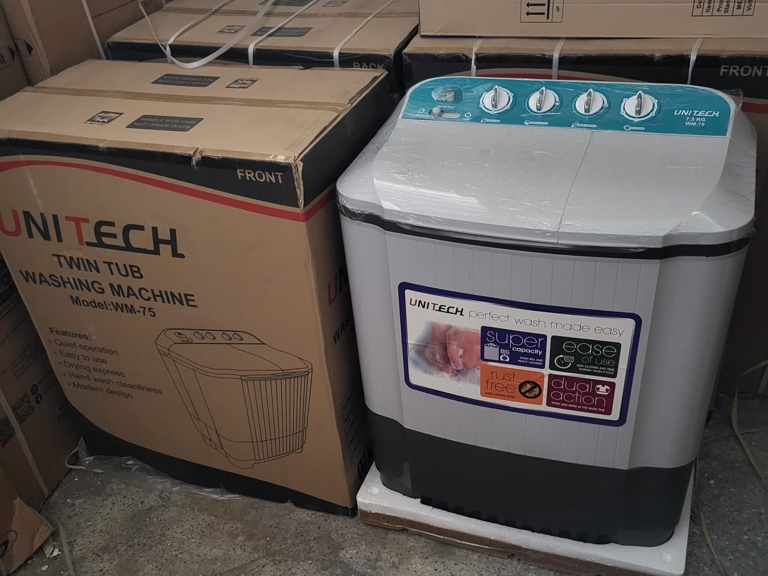 UNITECH 7.5kg Twin Tub Top Load Semi-Automatic Washing Machine 🌀
Make laundry day easier with the UNITECH 7.5kg Twin Tub Washing Machine. Designed for efficiency and convenience, this top-load semi-a
