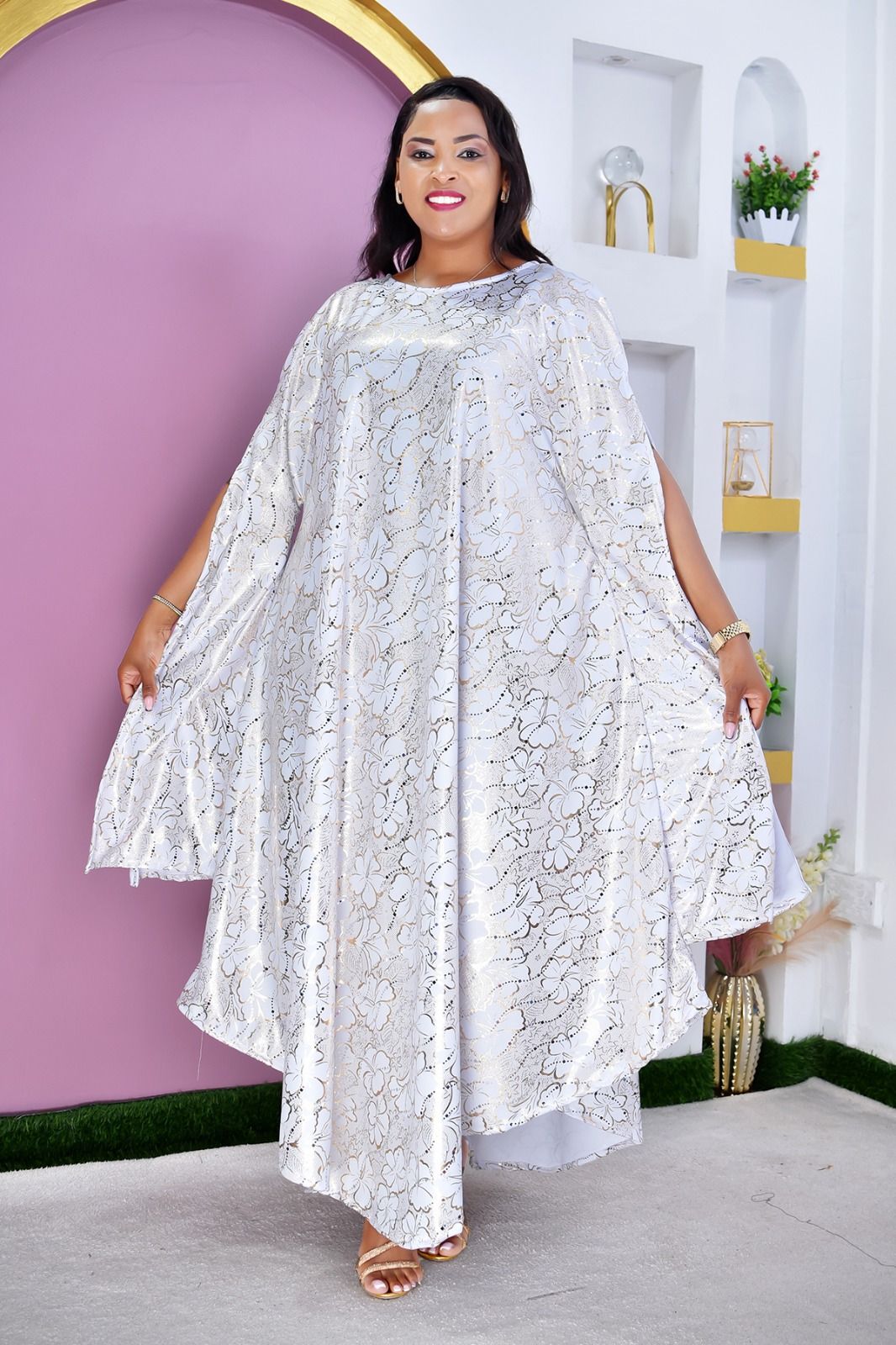Elegant free-size flowing boubou kaftan dress...