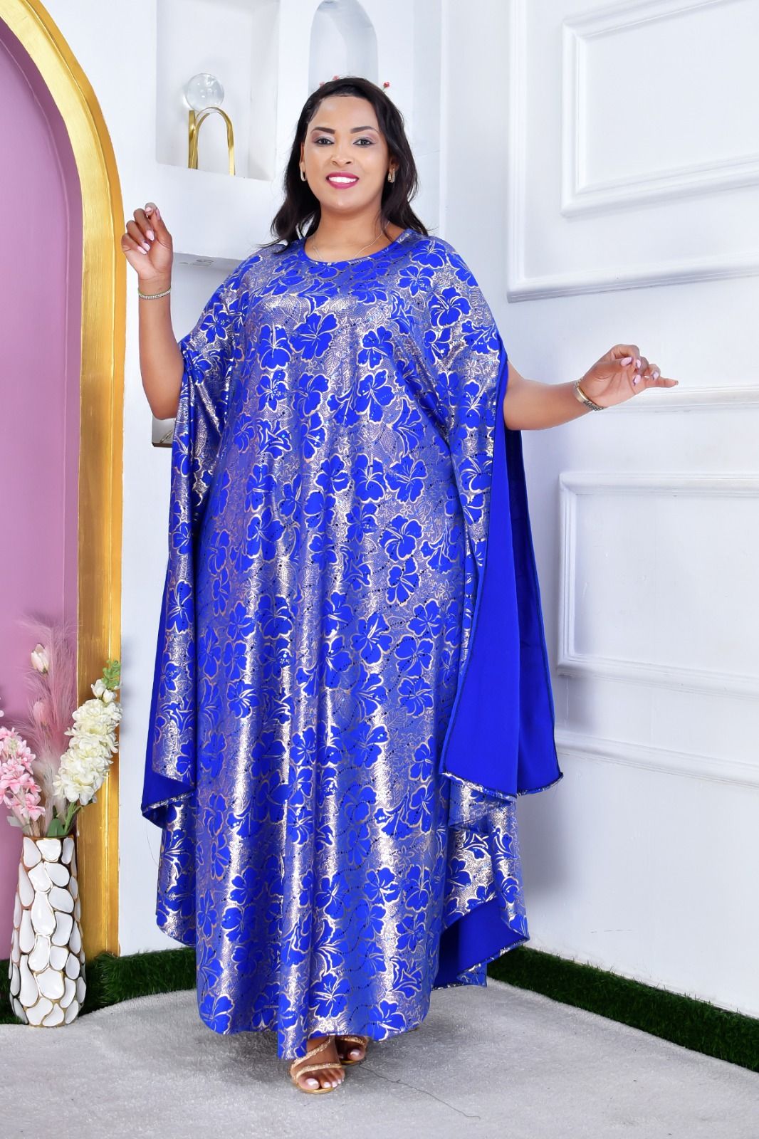 Elegant free-size flowing boubou kaftan dress...