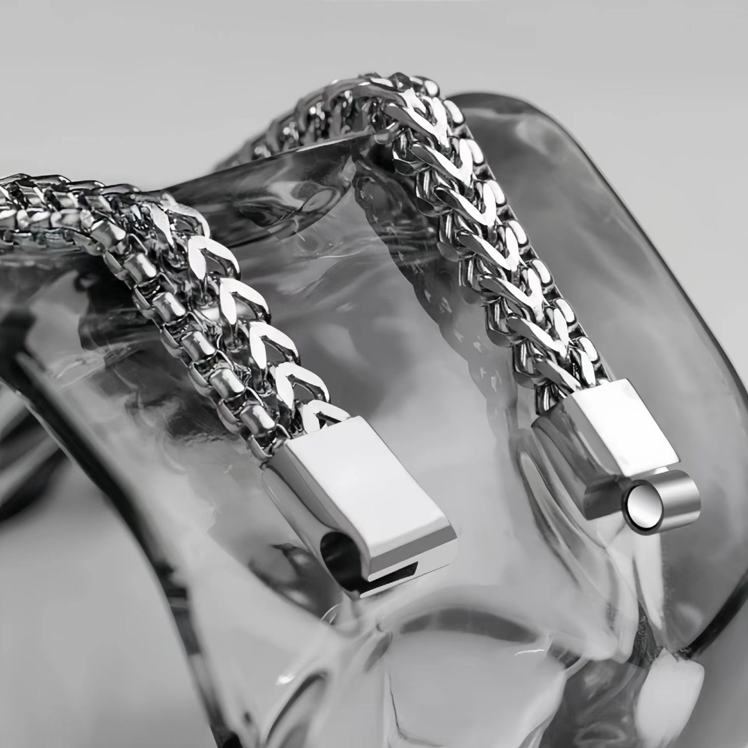 Chain Bracelet for Men -  Stainless Steel Cuban Link Bracelet Set  8.27inch - Gifts for Dad, Husband, Boyfriend silvery as picture