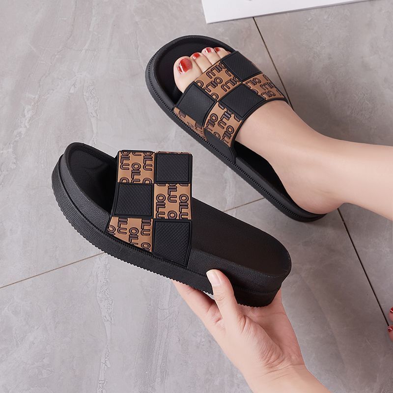 2024 Thick summer women's slippers for outdoor wear, dormitory and office outings, casual shoes for children, thick soled comfortable beach shoes 01 35-36