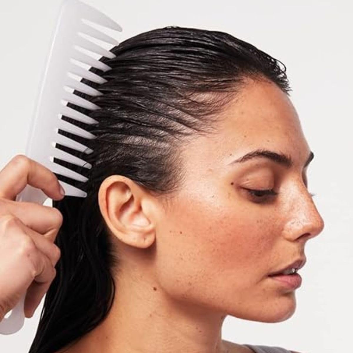 Pro Tools Detangler Comb, Wide Tooth Comb Detangles Wet or Dry Hair Transparent white 27.5 length