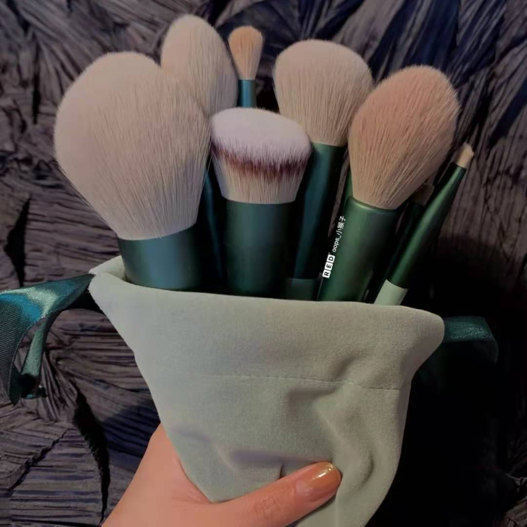 13Pcs Makeup Brushes Set Foundation Powder Eyeshadow Concealer Blending Makeup brush set Beauty Tool with Bag New Arrival Green 13Pcs with velvet bag [分类版本2]
