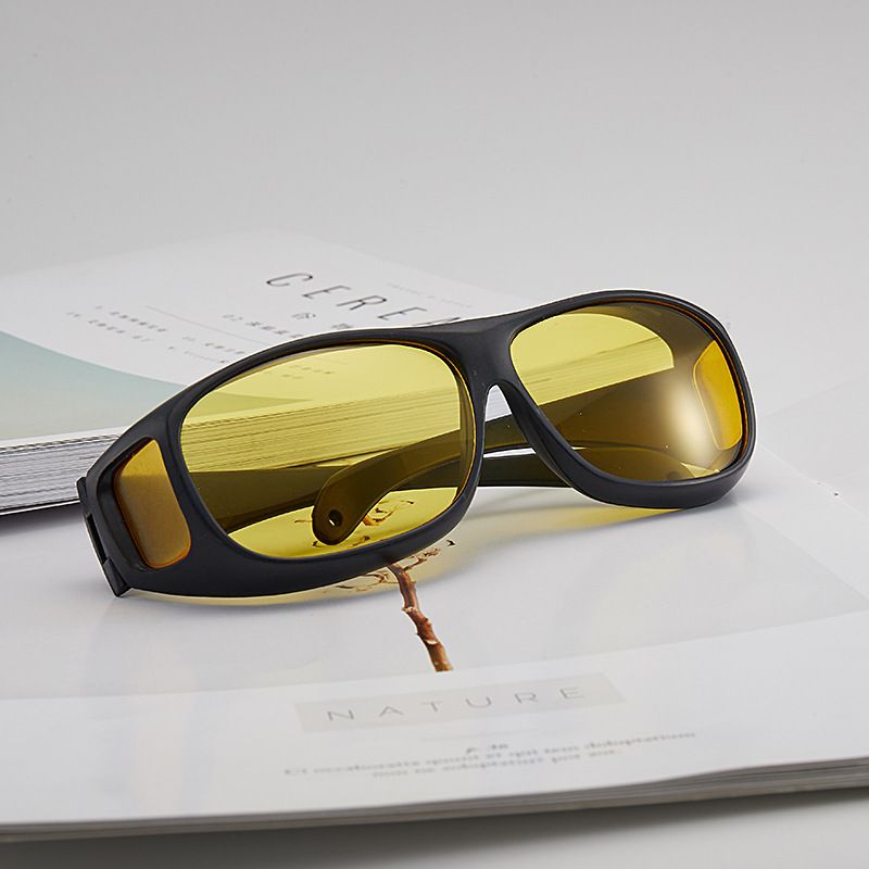 Unisex Night Driving Polarized Glasses – Anti-Glare Yellow Lens for Night Vision Yellow Lens 15 x 4.6 x 3cm