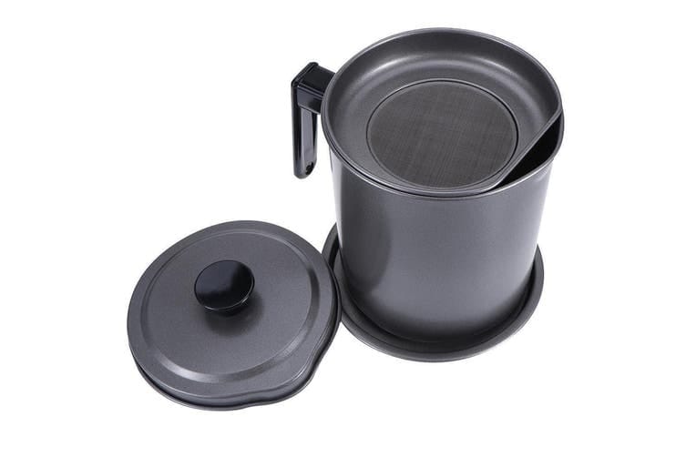 Container with Fine Mesh Strainer, 1.5 Iron Cooking Oil with Removable Tray for Kitchen Fat Storage