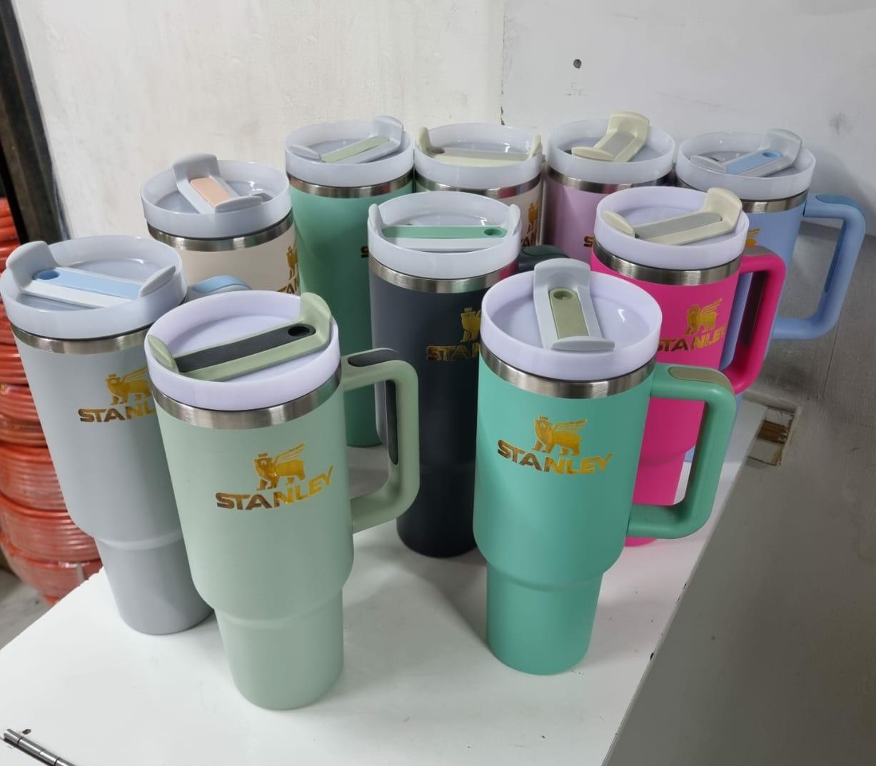 Stanley Quencher FlowState Tumbler 1.2L - Cold For 11 Hours - Iced For 48 Hours - Water Bottle with Straw, Handle and Lid - Dishwasher Safe - Travel Mug For Cold or Hot Drinks - Blue Spruce