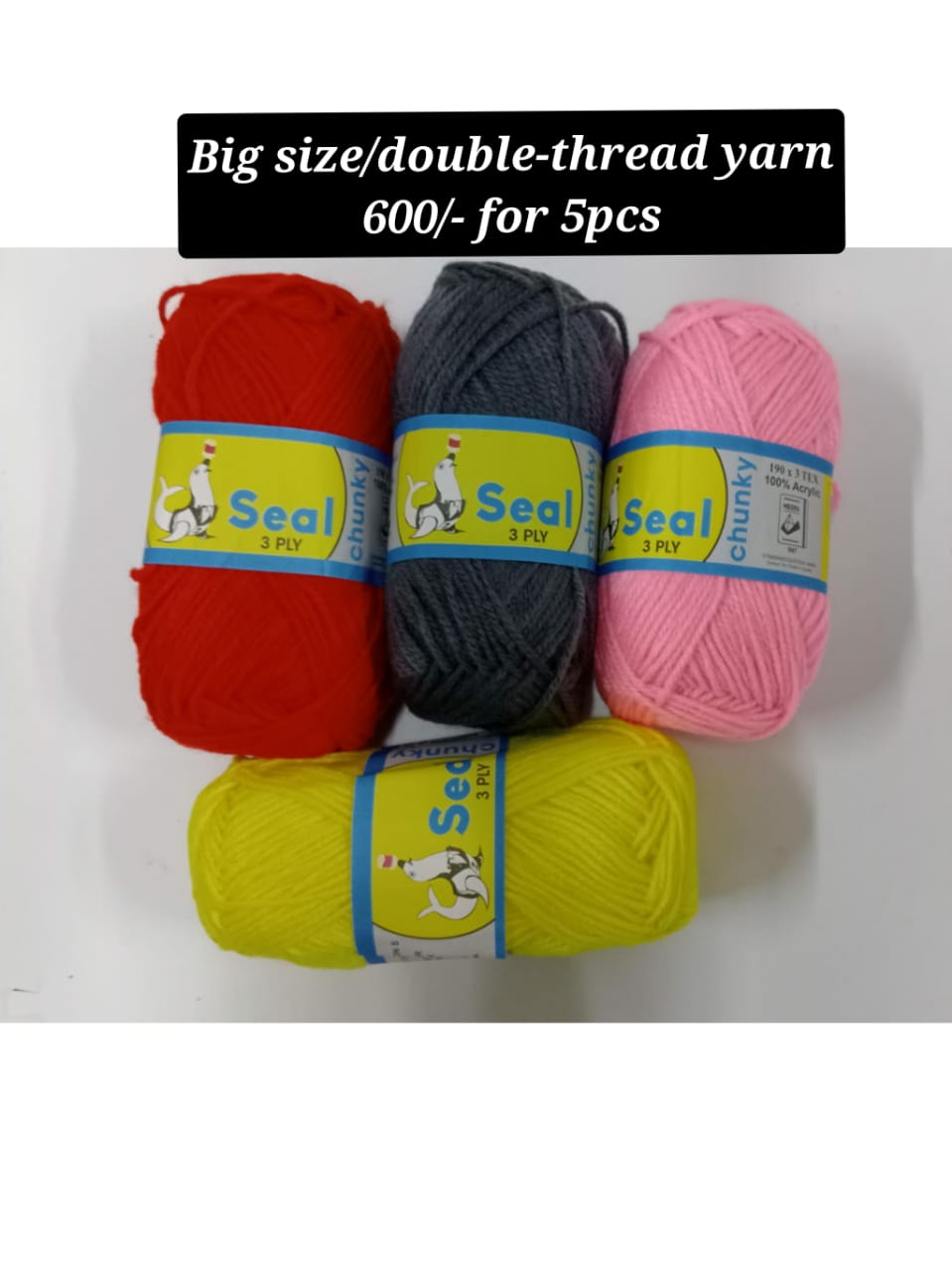 SUPER 👌 👍 😍 BIG SIZE/ DOUBLE THREAD YARN 5PCSThis super chunky yarn is easy for the beginning knitters who will see quick results with this substantial extra thick yarn.
Super soft and durable for