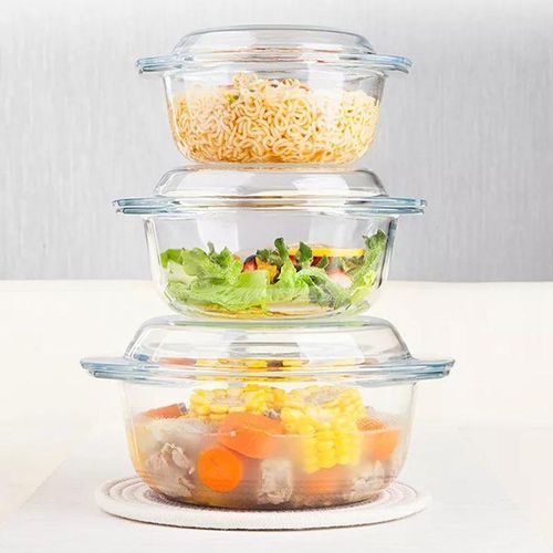 Signature 3 Pcs Glass Casserole Serving Bowl Set.Glass casserole set with lids in graduated sizes. 
Microwave, dishwasher and freezer safe. 
Oven proof.
Nice Dinner Food serving dish with glass lid.