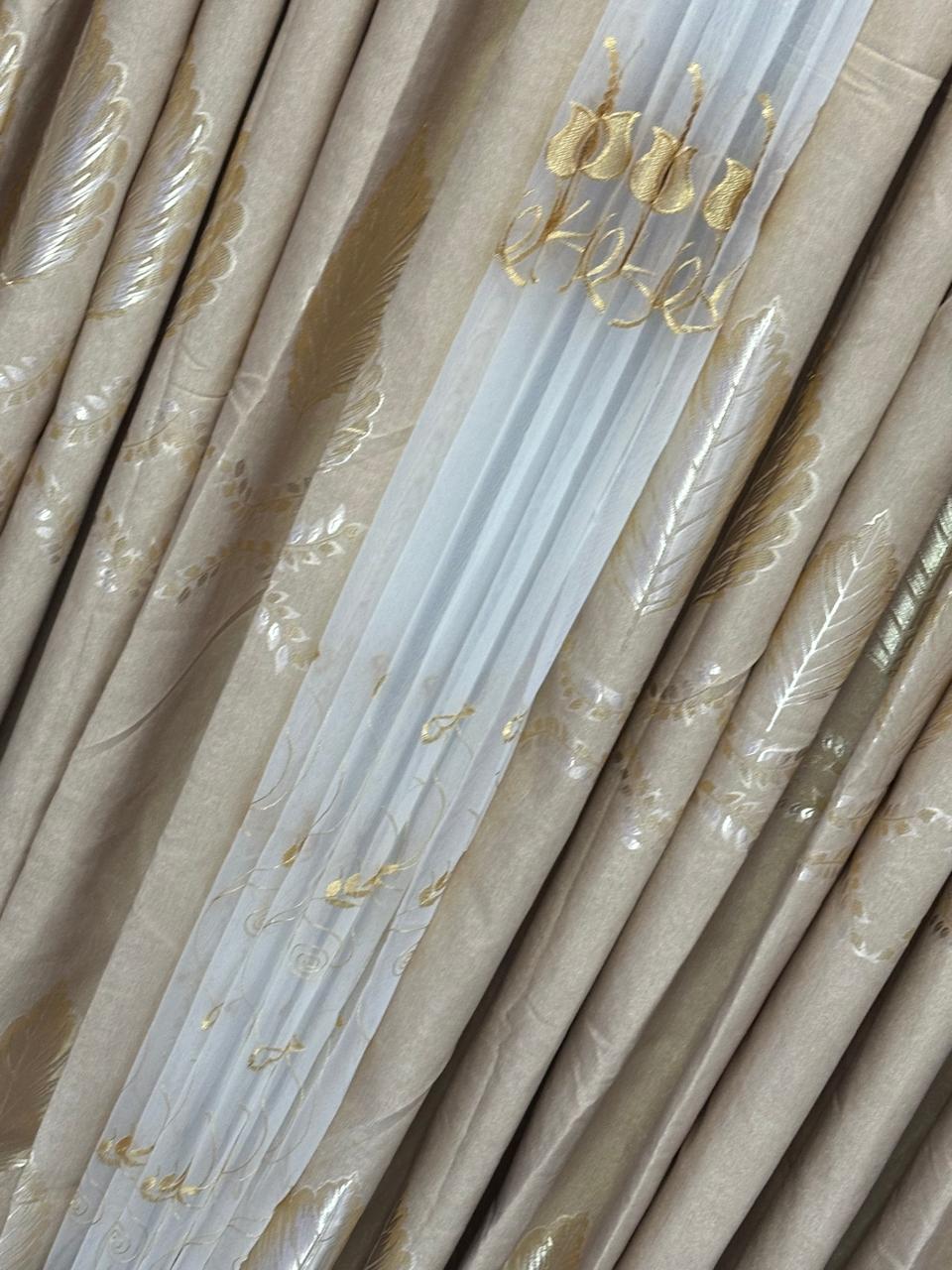 *3 pc Velvet Curtains(Thunder Effect)* 
▪️ 2 Curtains 1.5 m each
▪️1 Sheer-3 m
▪️Height-2.5m
 *Available in* 

It has a smooth soft feel. This you will love.