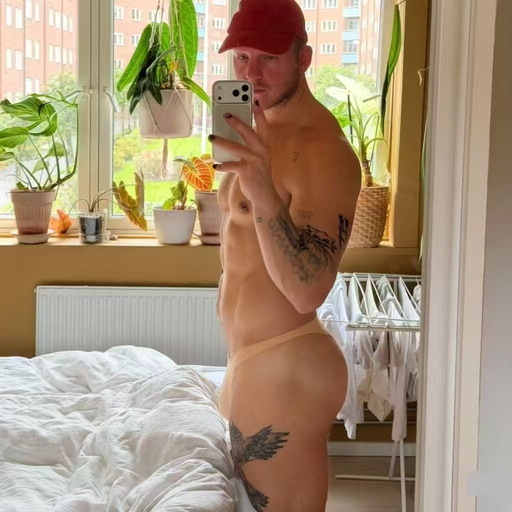 Boxer Shorts Men's Underwear Ice Silk Underpants Long Bulge Pouch Male Erotic Lingerie Boxershorts Bottoms