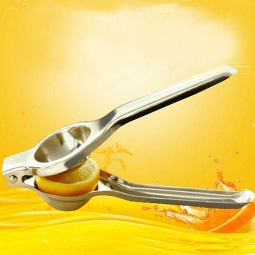 Manual Juicer Lemon Squeezer Hand Press Lime Extractor Orange Presser.Manually squeezes lemon, limes, and other citrus fruits to make your favorite juices homemade.
Easy to use, fast one operation, no