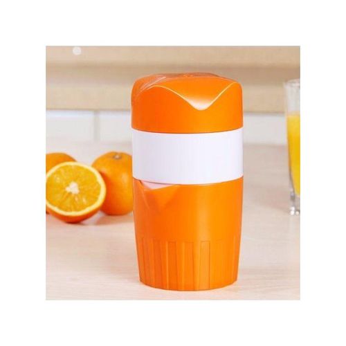 Plastic Hand Manual Juice Extractor Fruits Squeezer Orange Juicer Reamers Hand Press Travel Small Fruit Squeezer Machine Newest