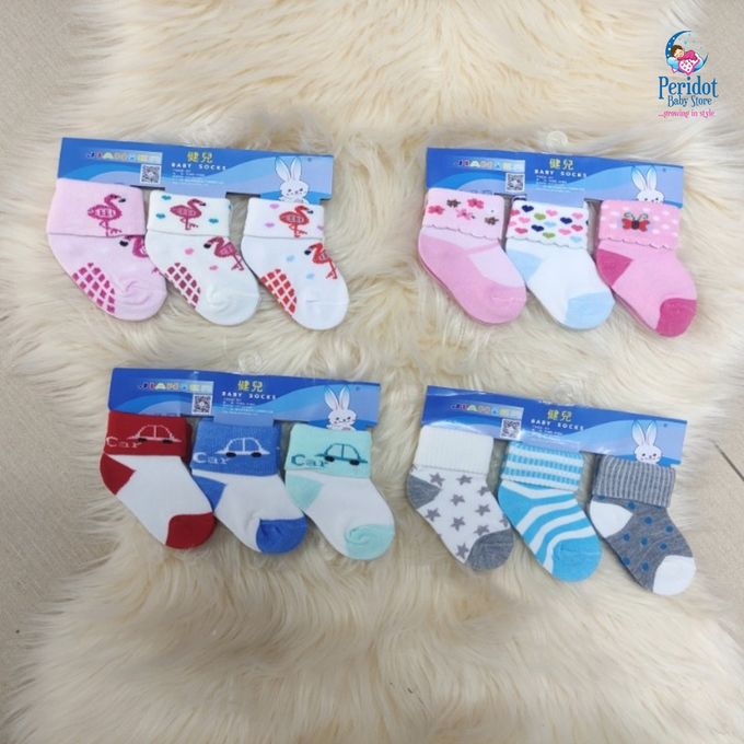 (GOOD DEALS) Newborn 0-6 months 1 dozen/12 pairs baby socks warm cotton feel random One Size.Anti-slip Cotton Polyester Washable and Reuseable Soft and ComfortBaby Boys and Girl