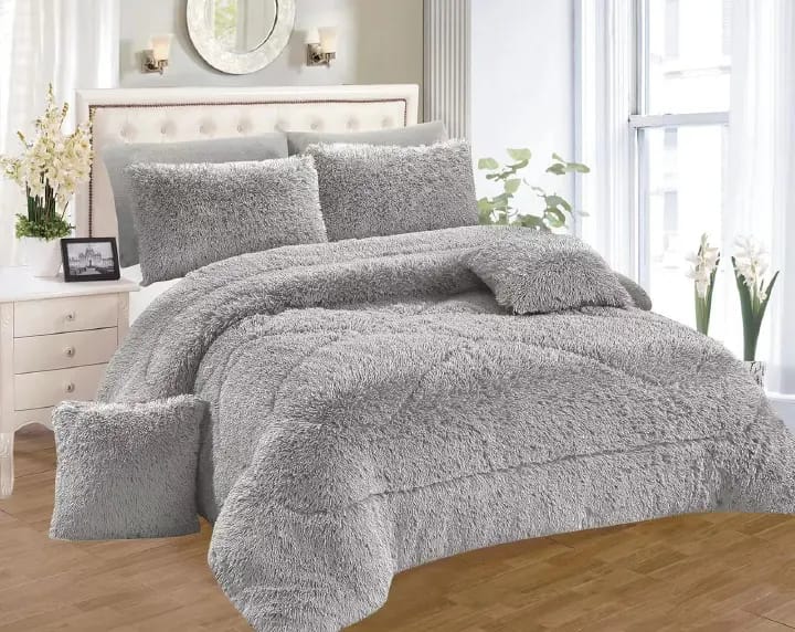 Fluffy duvet 1 pc fluffy duvet1 pc bedsheet2 pcs pillow cases 2 pcs throw pillow covers ▪️6x7 designed for pure comfort, warmth, and style. Whether it’s cozy nights or stylish bedroom vibes you’re aft