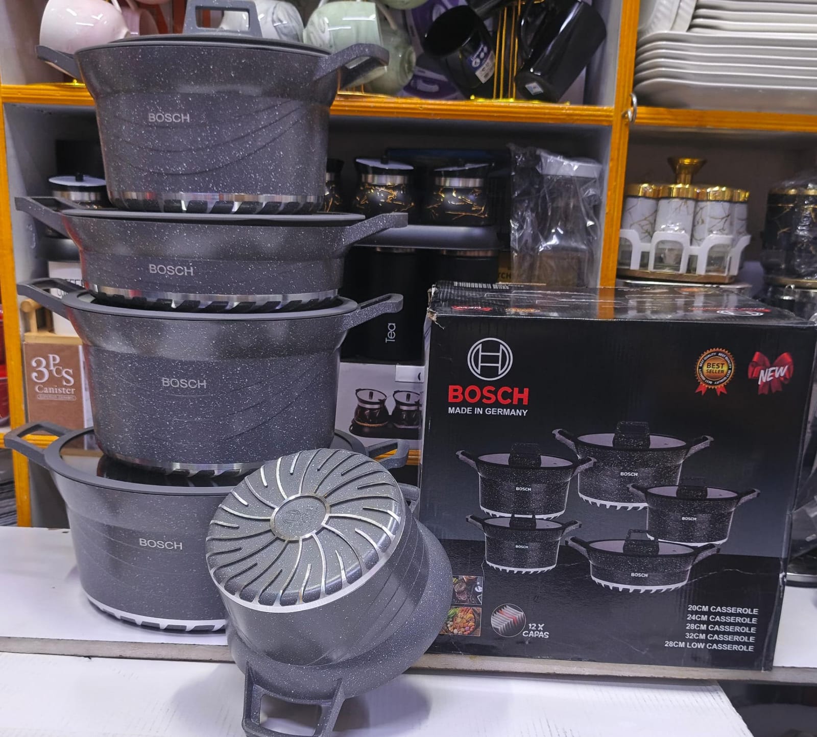 🥏READILY AVAILLABLE🔥🔥10PC Non-Stick Cook Ware Set of Pots🪰. This Non-Stick Pots is light and easy to maintain with protective layer added to make it less reactive and more scratch resistant