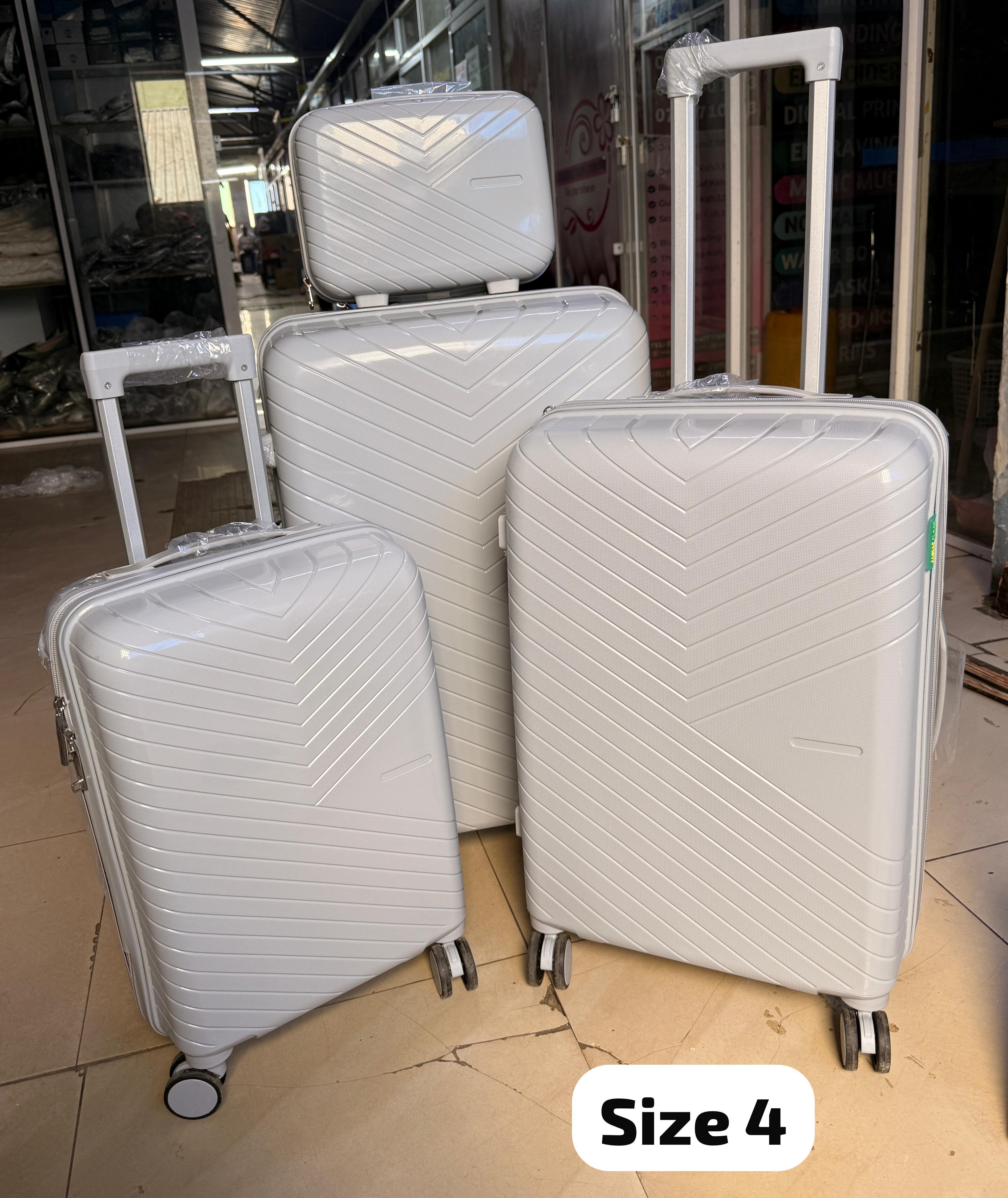 ✈️Travel with Class.✈️4 in 1 Luxurious unbreakable Suitcase

▪️Zipper closure frame.
▪️360 Easy-glide spinner wheels. 
▪️Telescopic handle system locks in multiple levels to adapt.
▪️Compression strap