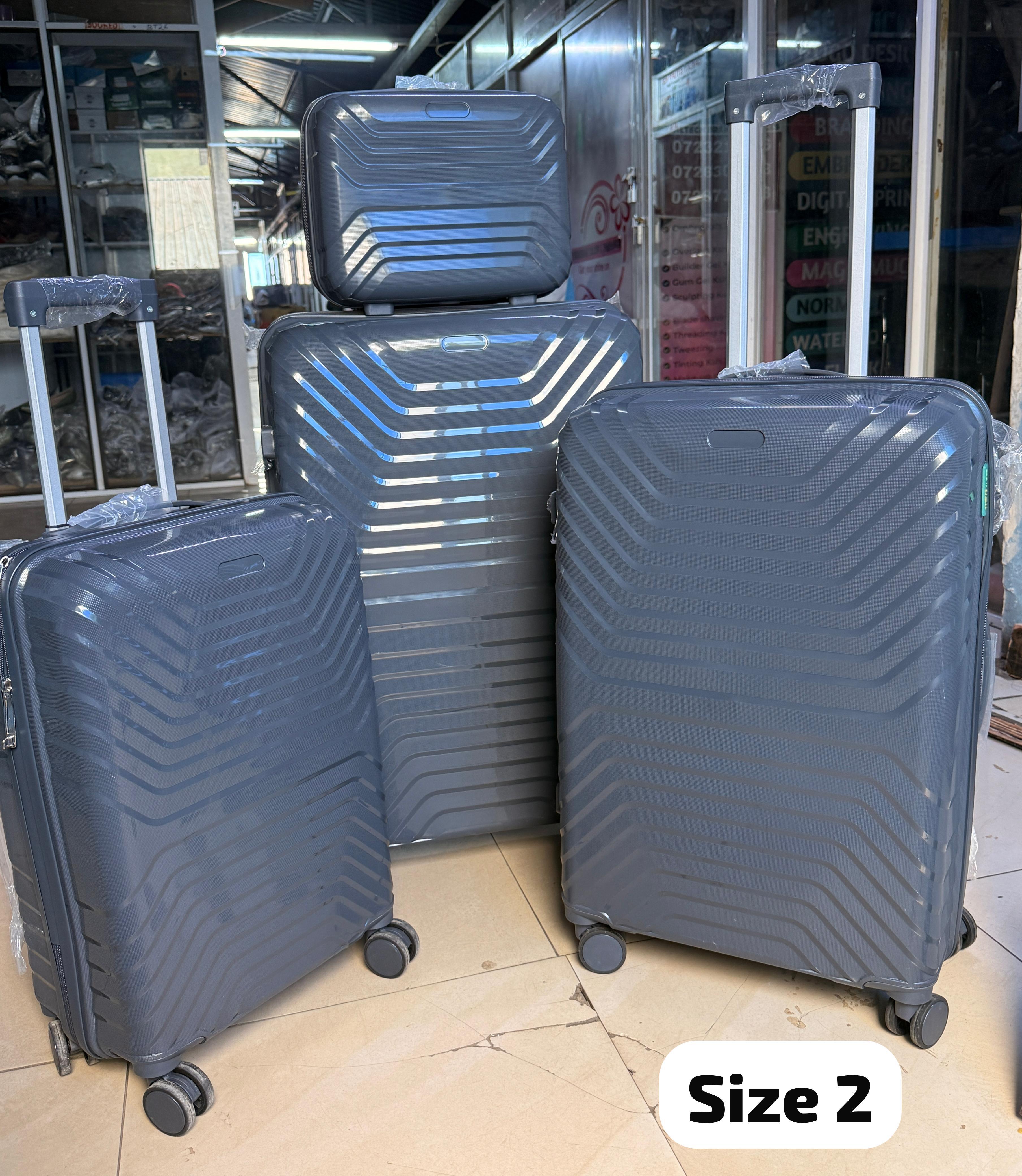 ✈️Travel with Class.✈️4 in 1 Luxurious unbreakable Suitcase

▪️Zipper closure frame.
▪️360 Easy-glide spinner wheels. 
▪️Telescopic handle system locks in multiple levels to adapt.
▪️Compression strap