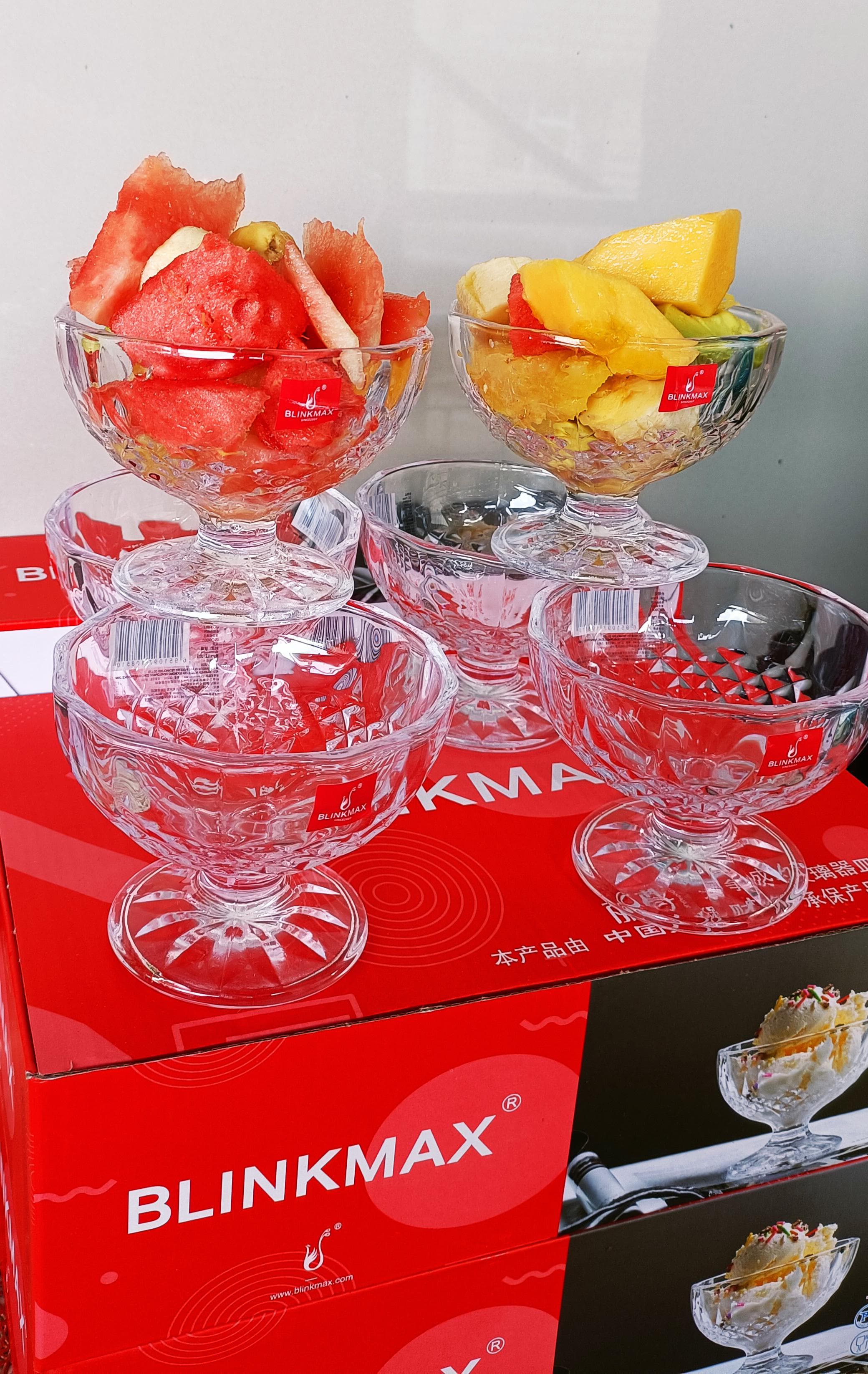SERVE INDIVIDUAL PORTIONS + EXTRA! 👀🎉6PC Set Crystal Clear Glass Fruit Bowl Set Fruit Salad Desert Ice Cream Serving🎉Rise the standard of your delicious foods with these SG Traders glass bowls. Thi