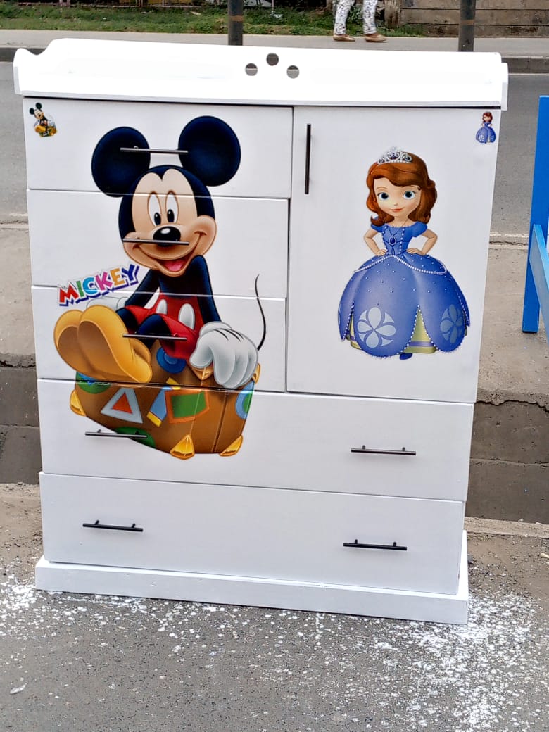 READILY AVAILLABLE🎀🥳Dresser with 5 Drawers, White Chest of Drawers with Open Shelves, Modern 5 Drawer Chest with Knobs, 5 Drawer Dresser Cabinet for Bedroom Living Room,features guard board that wil